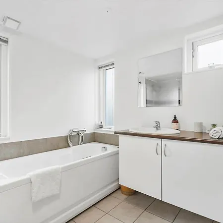 Jb215-brovst-kronvildtvej-194 *